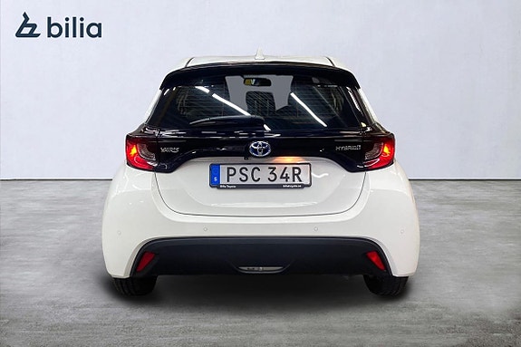 Toyota Yaris 5 of 21