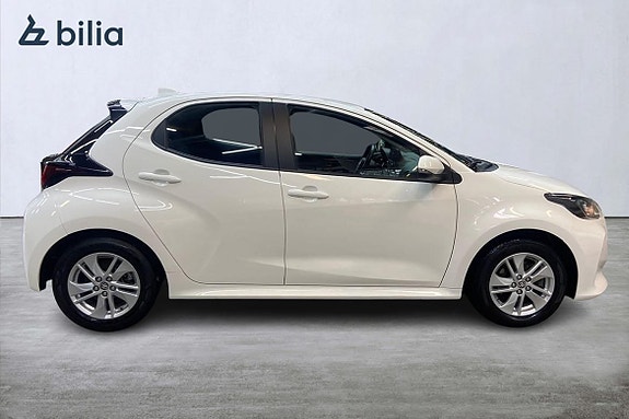 Toyota Yaris 18 of 21