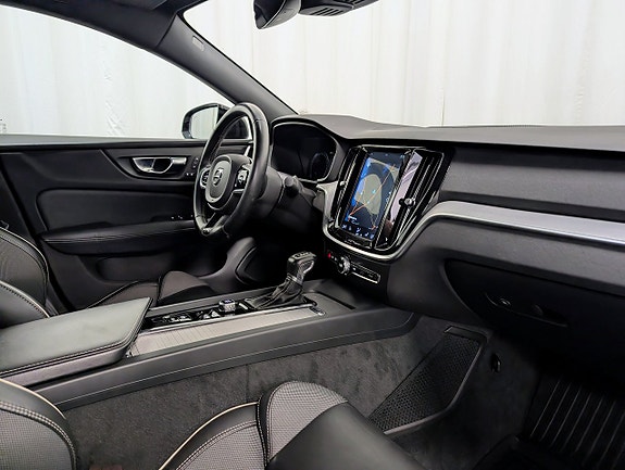 Volvo S60 8 of 14