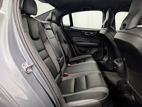 Volvo S60 14 of 14