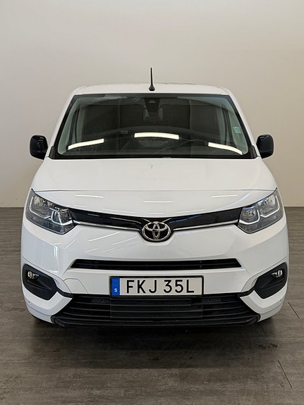 Toyota Proace City 2 of 14