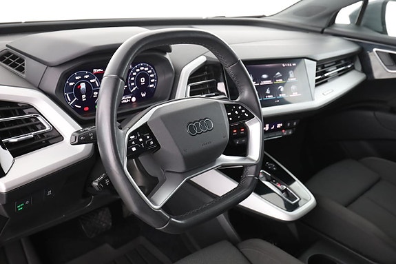 Audi Q4 e-tron 12 of 30