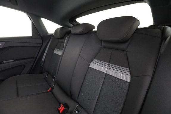 Audi Q4 e-tron 15 of 30