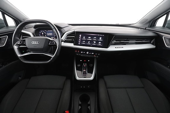 Audi Q4 e-tron 13 of 30