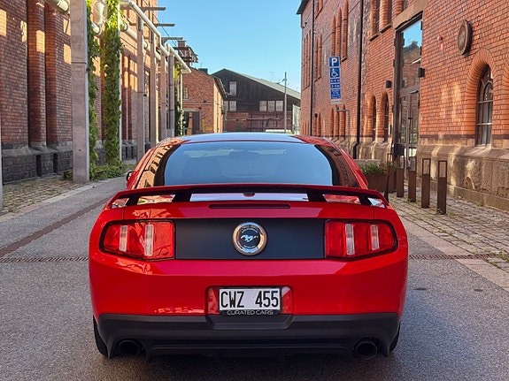 Ford Mustang 26 of 28