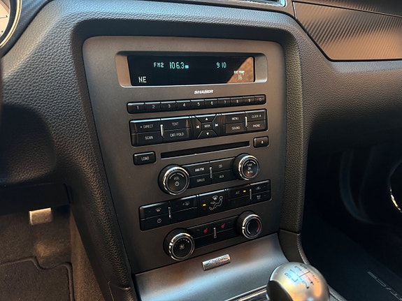 Ford Mustang 17 of 28