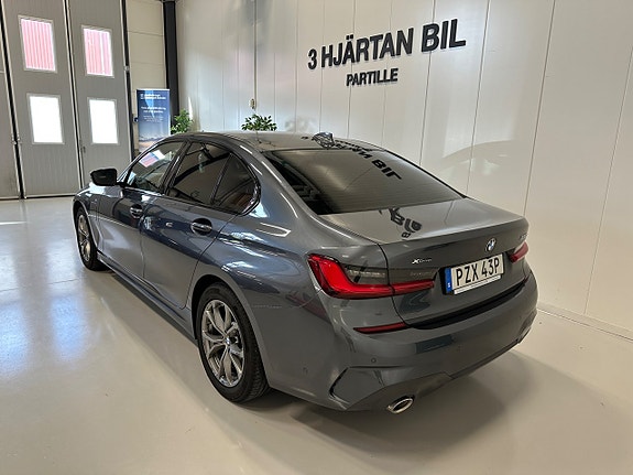 BMW 330e 3 of 28
