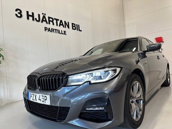 BMW 330e 10 of 28