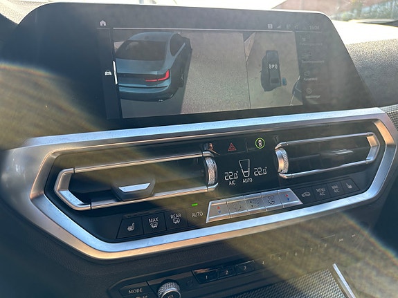 BMW 330e 25 of 28