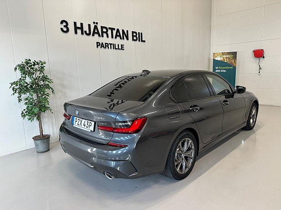 BMW 330e 6 of 28