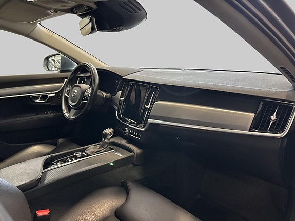 Volvo S90 9 of 18