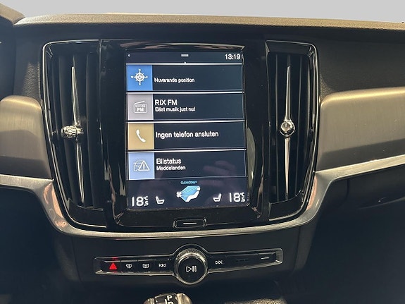 Volvo S90 15 of 18