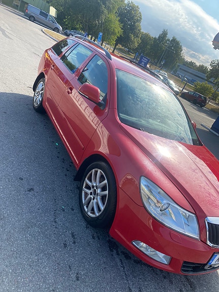 Skoda Octavia 4 of 9
