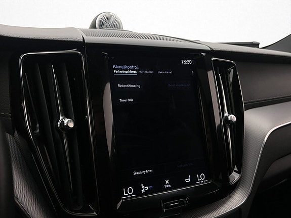 Volvo XC60 26 of 30