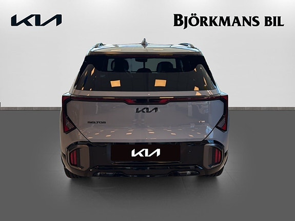 Kia Seltos 5 of 16