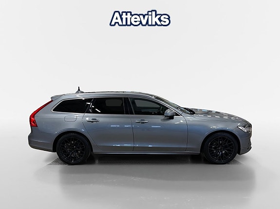 Volvo V90 2 of 15