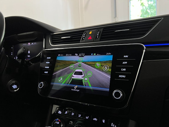 Skoda Superb 25 of 30