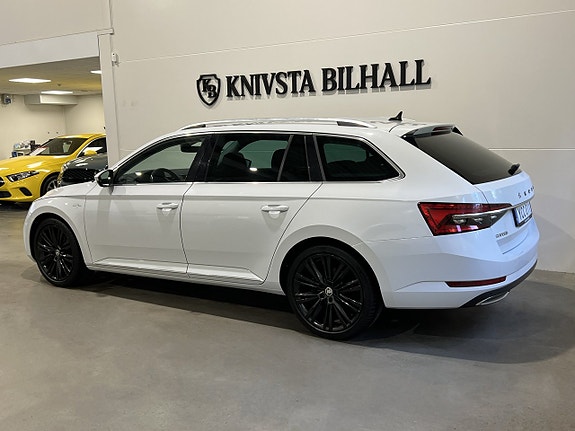 Skoda Superb 2 of 30