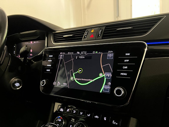Skoda Superb 22 of 30