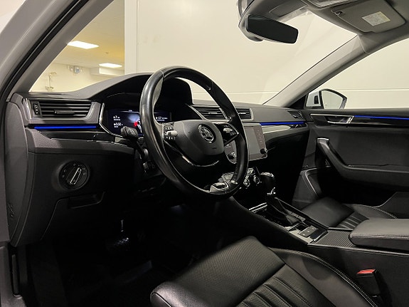 Skoda Superb 6 of 30