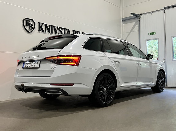 Skoda Superb 28 of 30