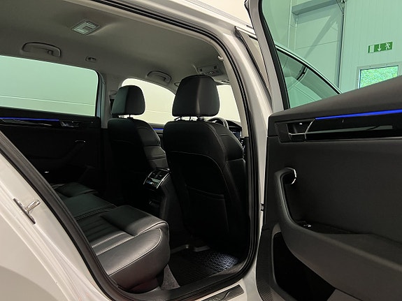 Skoda Superb 12 of 30