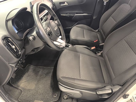Kia Picanto 6 of 10