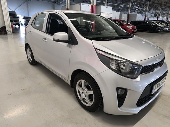 Kia Picanto 3 of 10