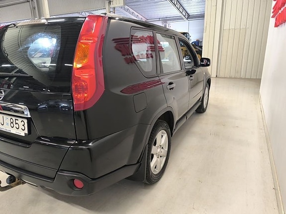 Nissan X-Trail 4 of 10