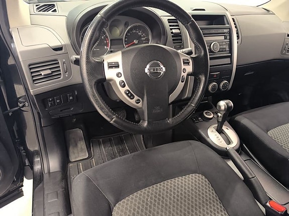 Nissan X-Trail 7 of 10