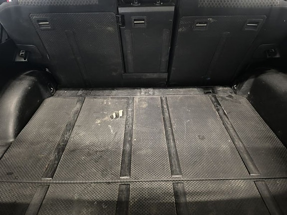 Nissan X-Trail 8 of 10