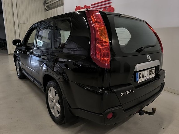 Nissan X-Trail 5 of 10