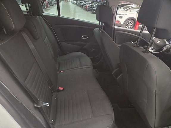 Renault Megane 5 of 10