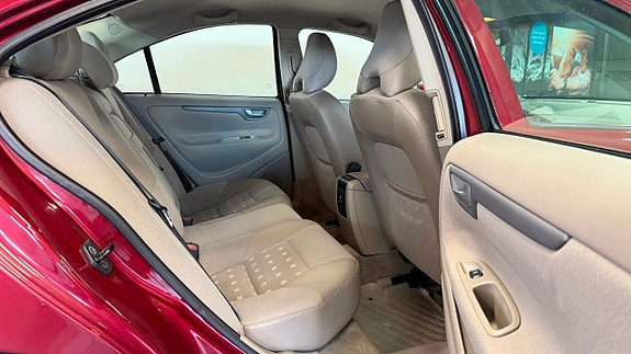 Volvo S60 12 of 13