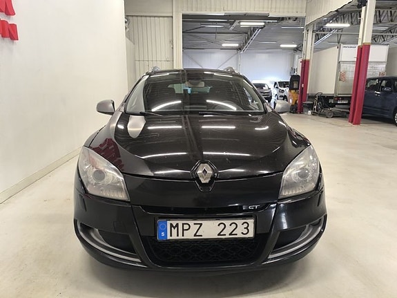 Renault Megane 2 of 10