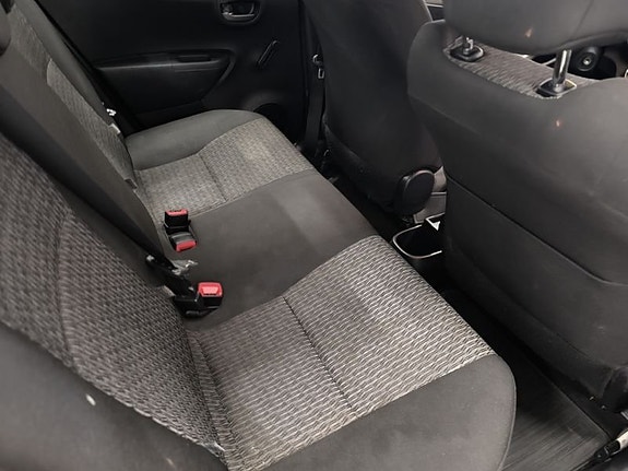 Toyota Yaris 9 of 10