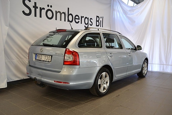 Skoda Octavia 3 of 10