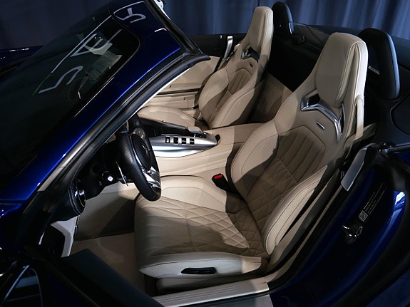 Mercedes-Benz AMG GT Roadster 9 of 28