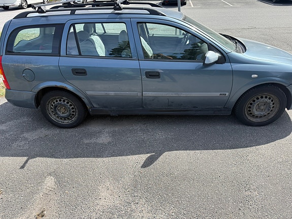 Opel Astra 4 of 5
