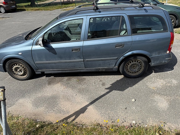 Opel Astra 3 of 5