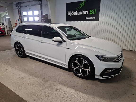 Volkswagen Passat 3 of 16