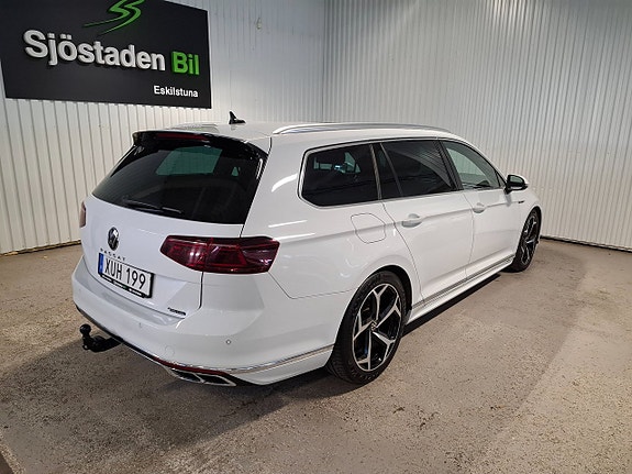 Volkswagen Passat 7 of 16