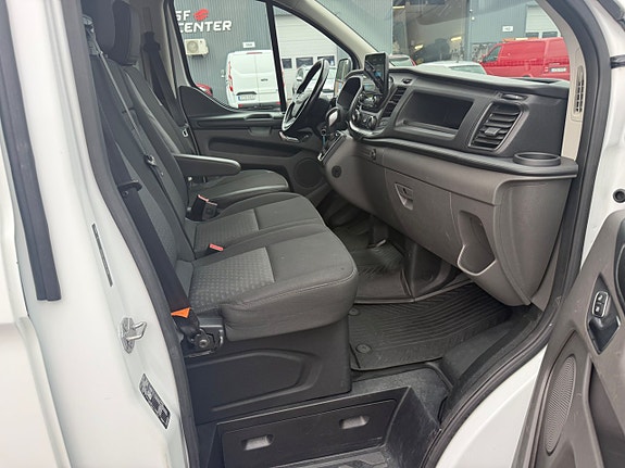 Ford Transit Custom 9 of 19