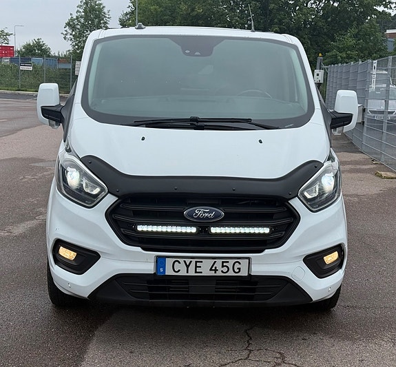Ford Transit Custom 3 of 19