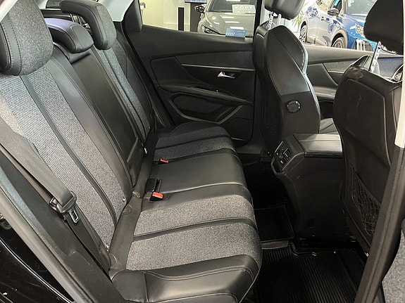 Peugeot 3008 8 of 15
