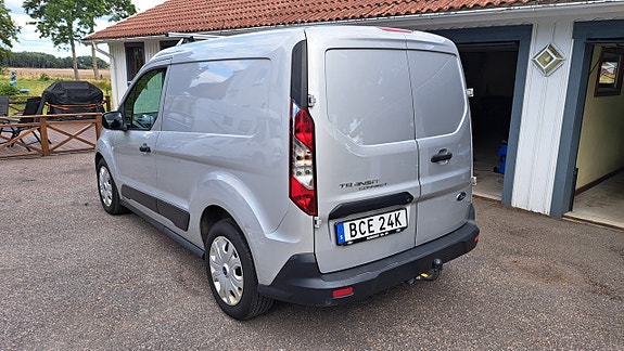 Ford Transit Connect 3 of 9