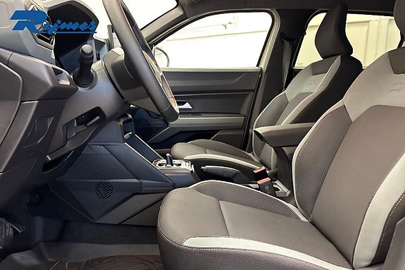 Dacia Duster 6 of 19