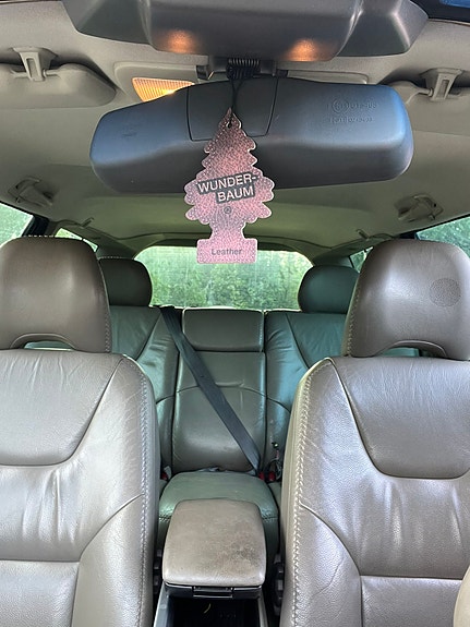 Volvo XC70 6 of 6