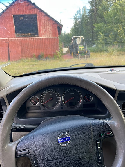 Volvo XC70 4 of 6