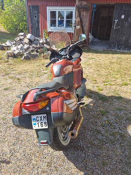 Honda NT650V Deauville 3 of 5